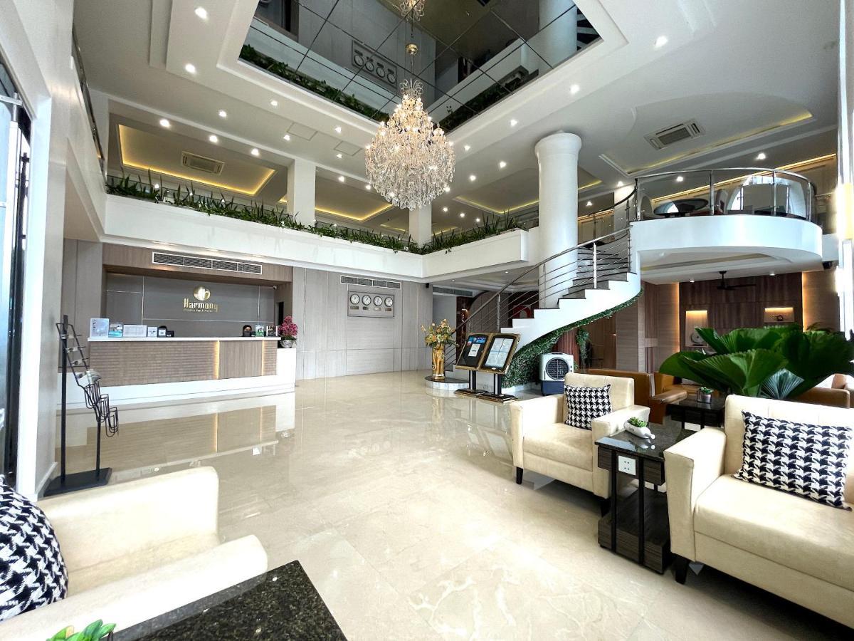 Harmony Phnom Penh Hotel Екстериор снимка