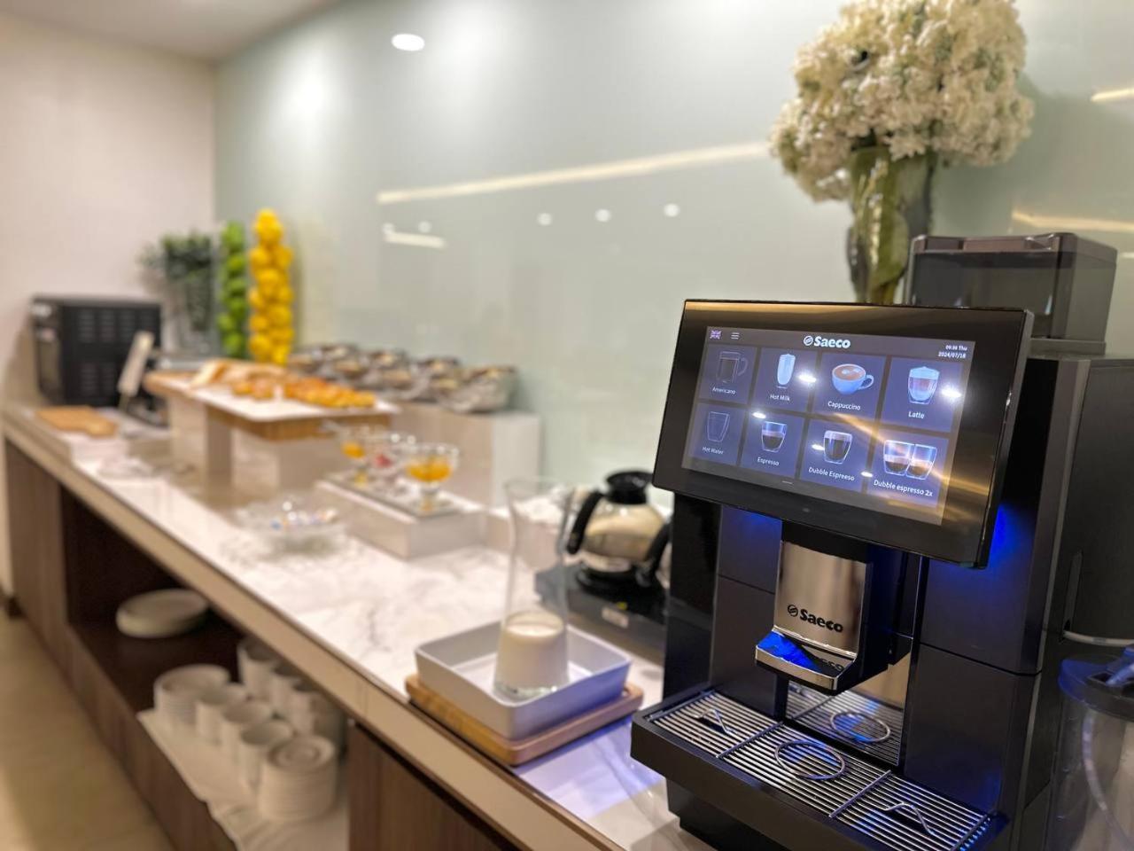 Harmony Phnom Penh Hotel Екстериор снимка
